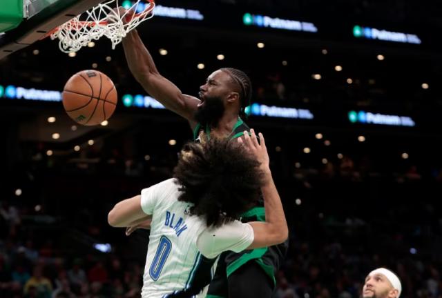 开云网页版-残阵绿军靠五小击败苦主 13连胜！主场不败继续