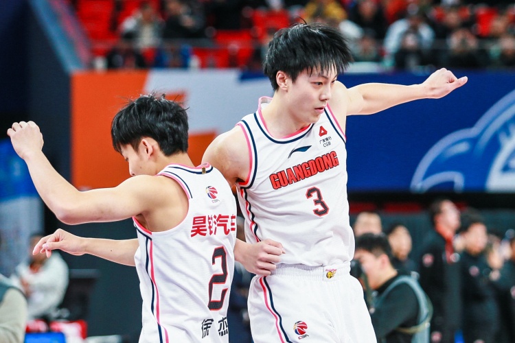 开云APP-CBA球队获胜场次排行榜：广东千胜领跑 辽京疆鲁分列二至五位